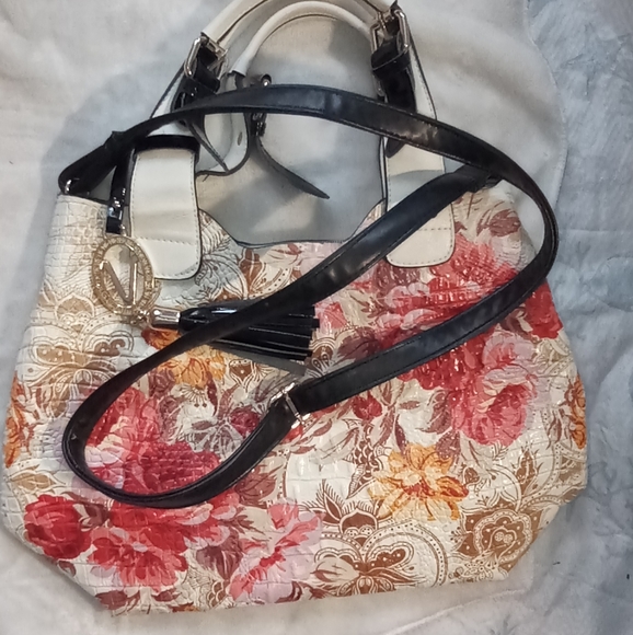 Vintage European Velina Fabbiano white with red flowers on leather - Picture 5 of 12